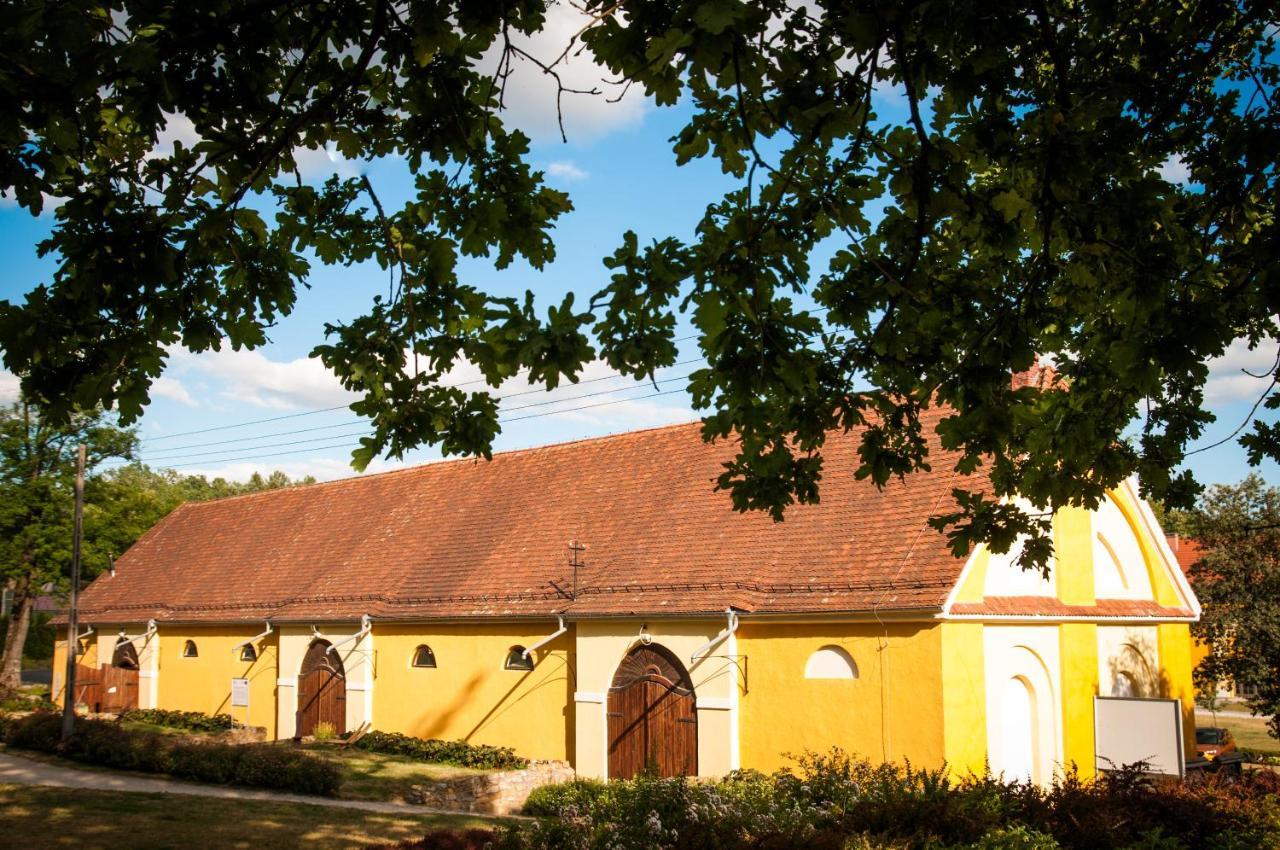 Pokoje Bukowiec Folwark I Park Exterior photo